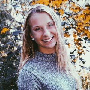 Meet your Posher, Leah